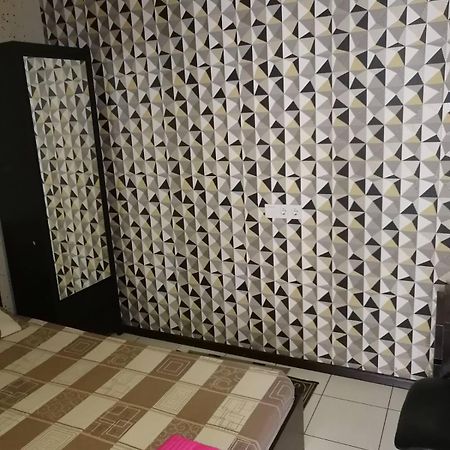 Privat Kharkov 아파트 호텔 객실 사진